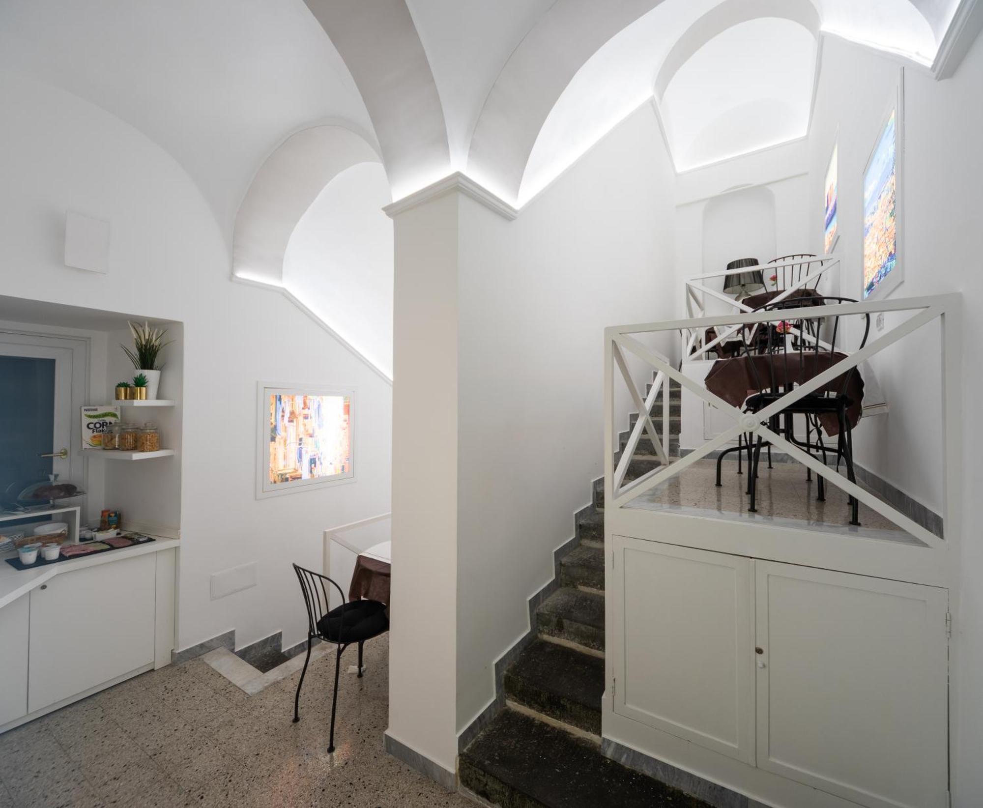 Отель Palazzo Il Convento Неаполь Экстерьер фото